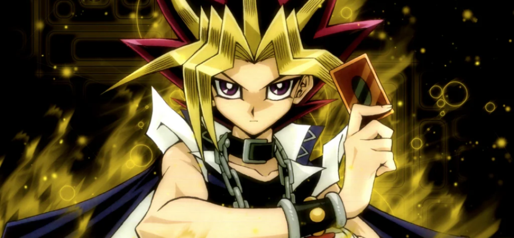 Ilustração do personagem Yami Yugi segurando uma carta durante um duelo épico de Yugioh.